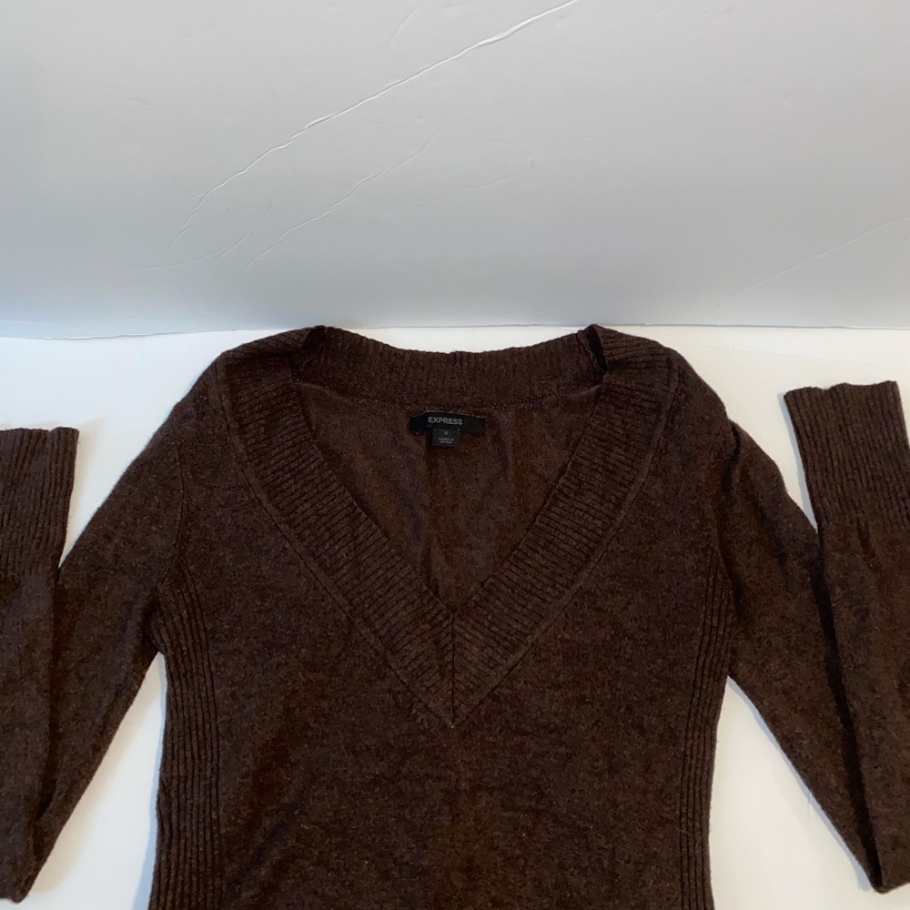 Express Chocolate V-Neck Women's Sweater - Picture 6 of 13